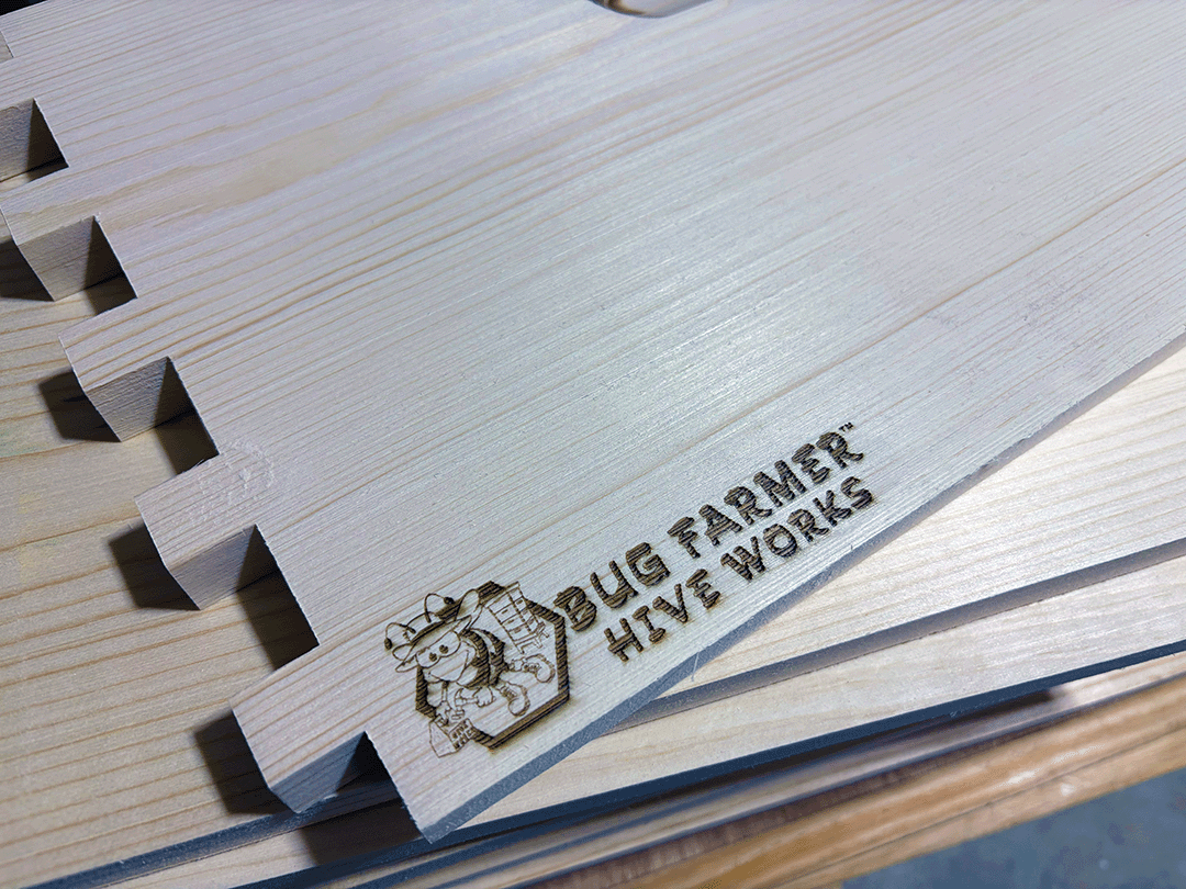 Bug Farmer™ Hiveworks 10 Frame Deep Super