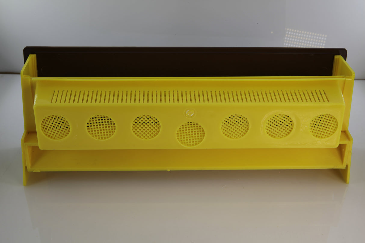 Bug Farmer™ External Hive Mount Plastic Pollen Trap: