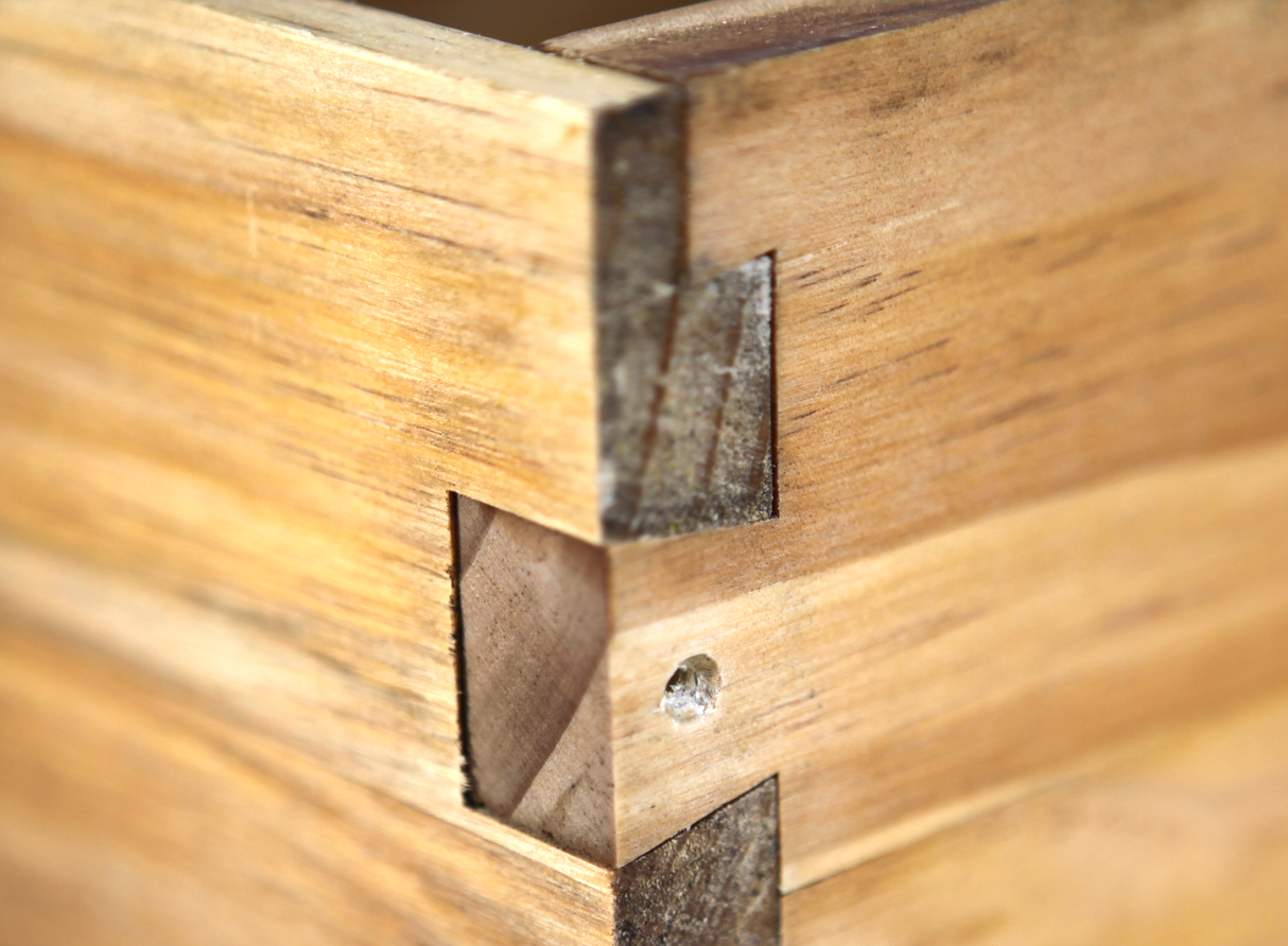 Bug Farmer™ Premium 10 Frame Double Deep Hive with OA Vaporization Port & Dipped in Microcrystalline Wax
