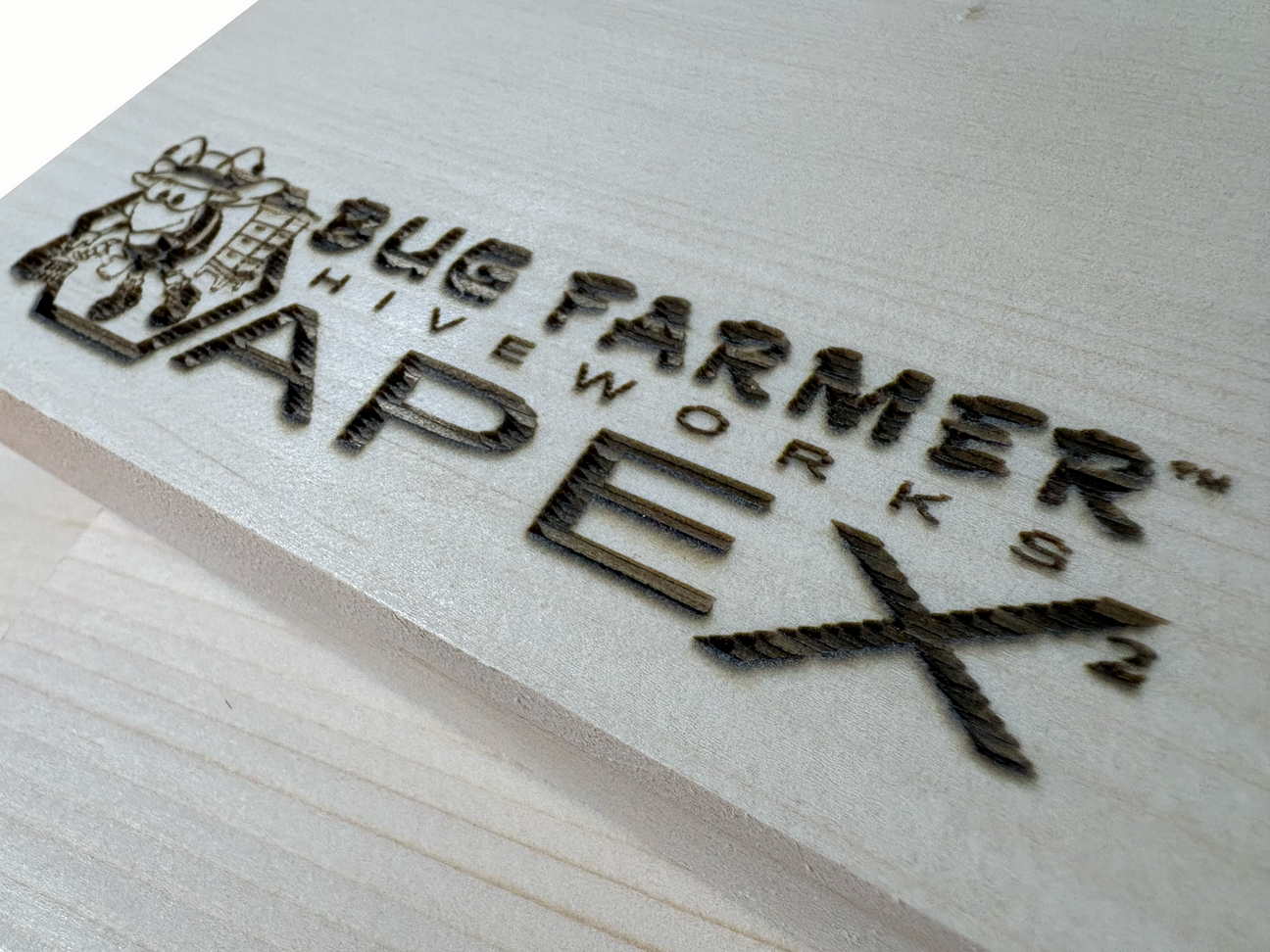 Bug Farmer™ HIVEWORKS APEX Hive Bodies and Supers