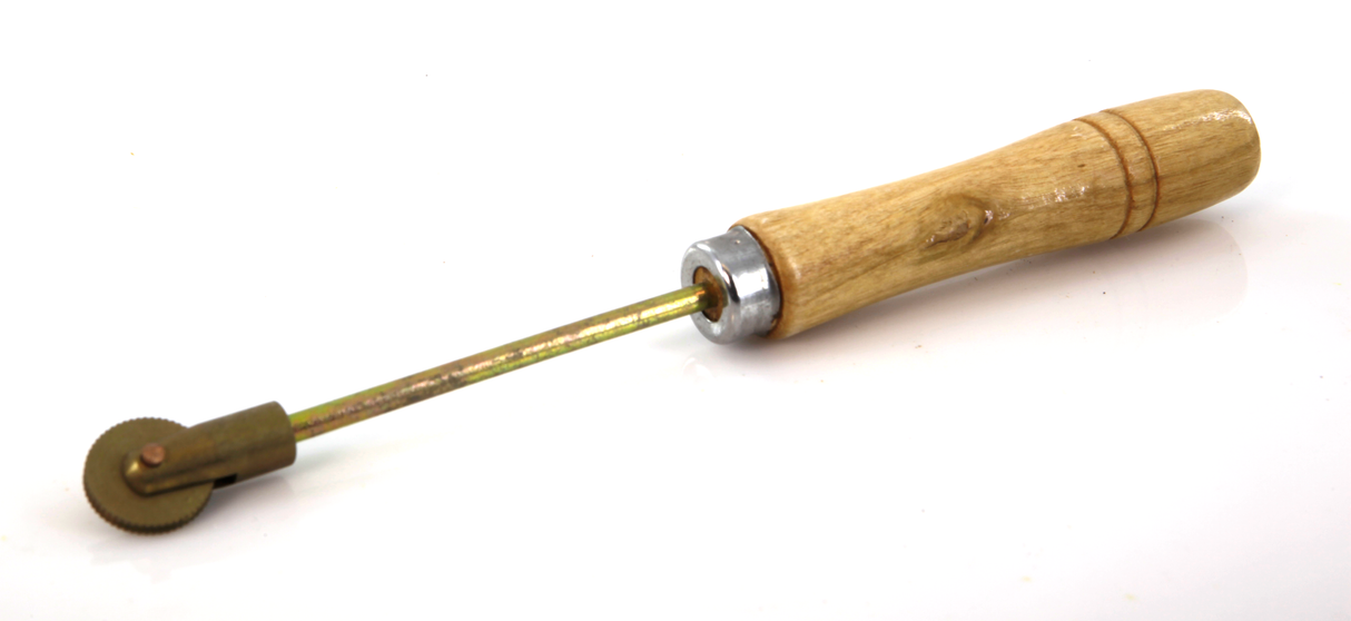 Bug Farmer™ Spur Wire Embedder – Strengthen Your Beekeeping Frames with Ease!