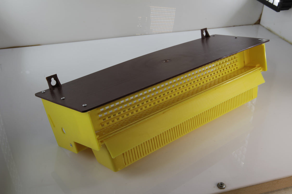Bug Farmer™ External Hive Mount Plastic Pollen Trap:
