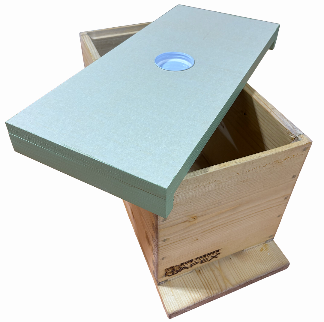 Bug Farmer™ 5 Frame NUC Hive With Feeder Hole